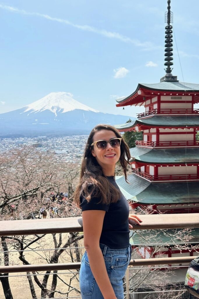 Chureito Pagoda ve arka planda Fuji Dağı, Arakurayama Sengen Park manzarası meşhur fotoğraf noktası