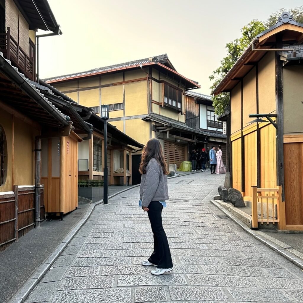 Kyoto geleneksel Gion sokakları ve manzaraları
