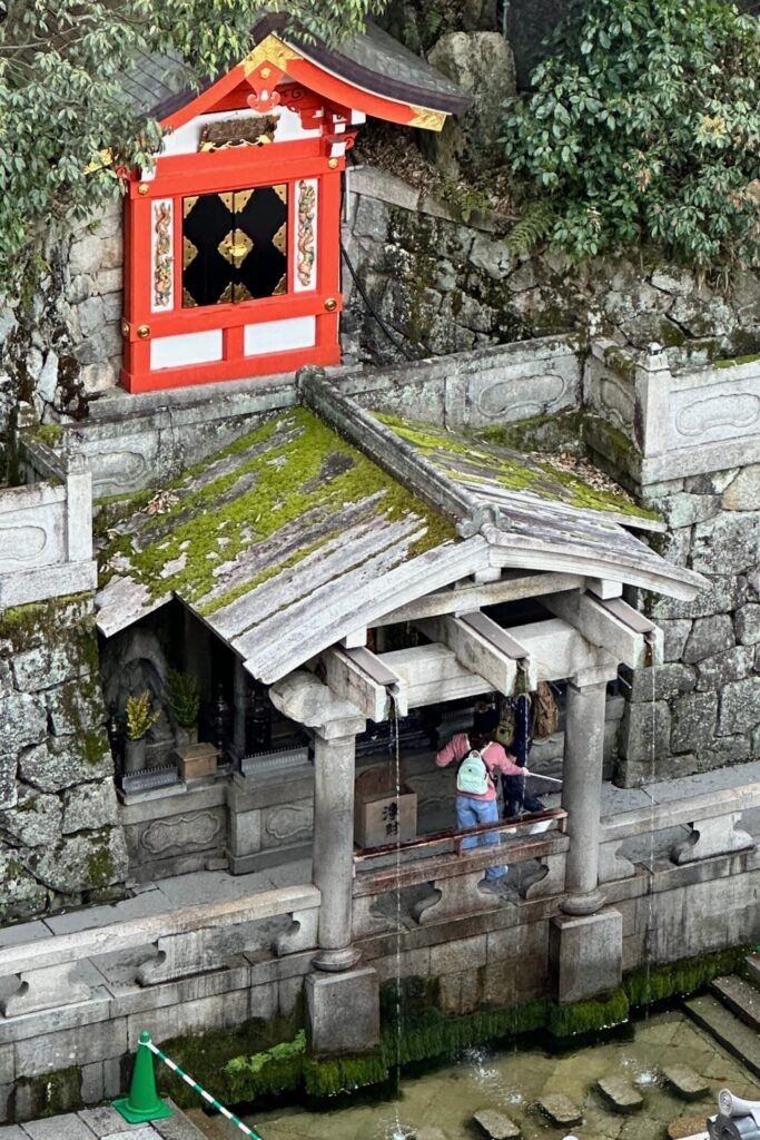 Kyoto Kiyomizi-dera otowa selalesi