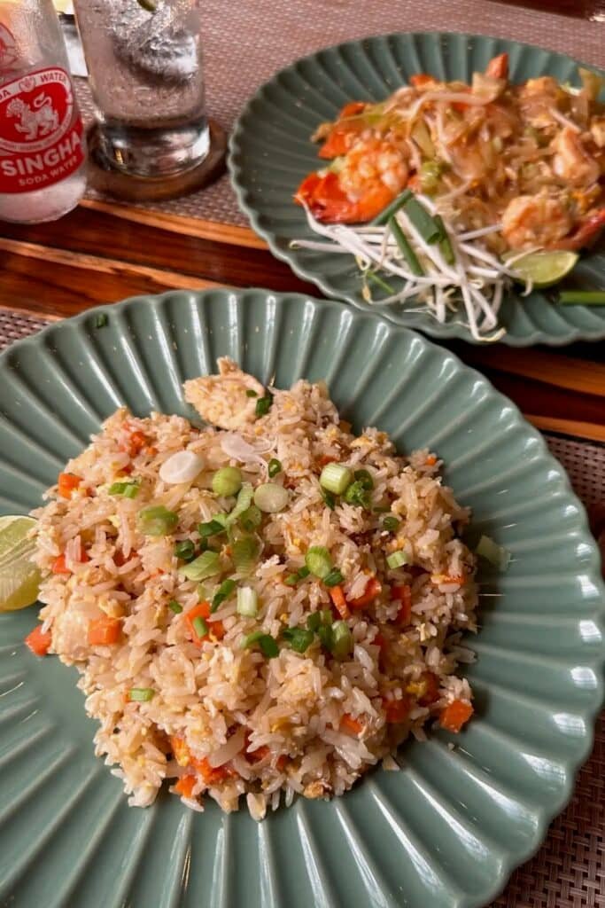 Phi phi’de Thai mutfağı: karidesli Pad Thai ve kızarmış pilav, Tayland yeme içme önerileri